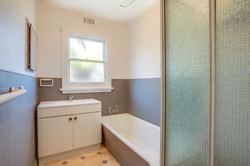 27 Keithleigh Street, YOUNGTOWN TAS 7249, Youngtown - Thumbnail 3