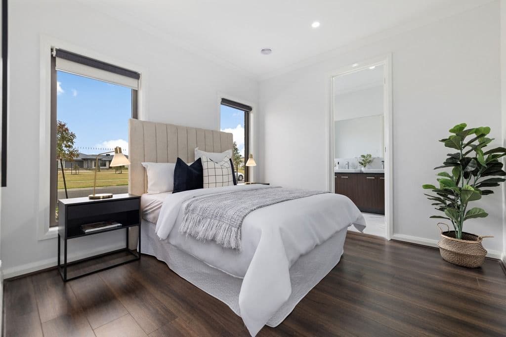 48 Palmdale Crescent, Mambourin VIC 3024, Mambourin - Thumbnail 2