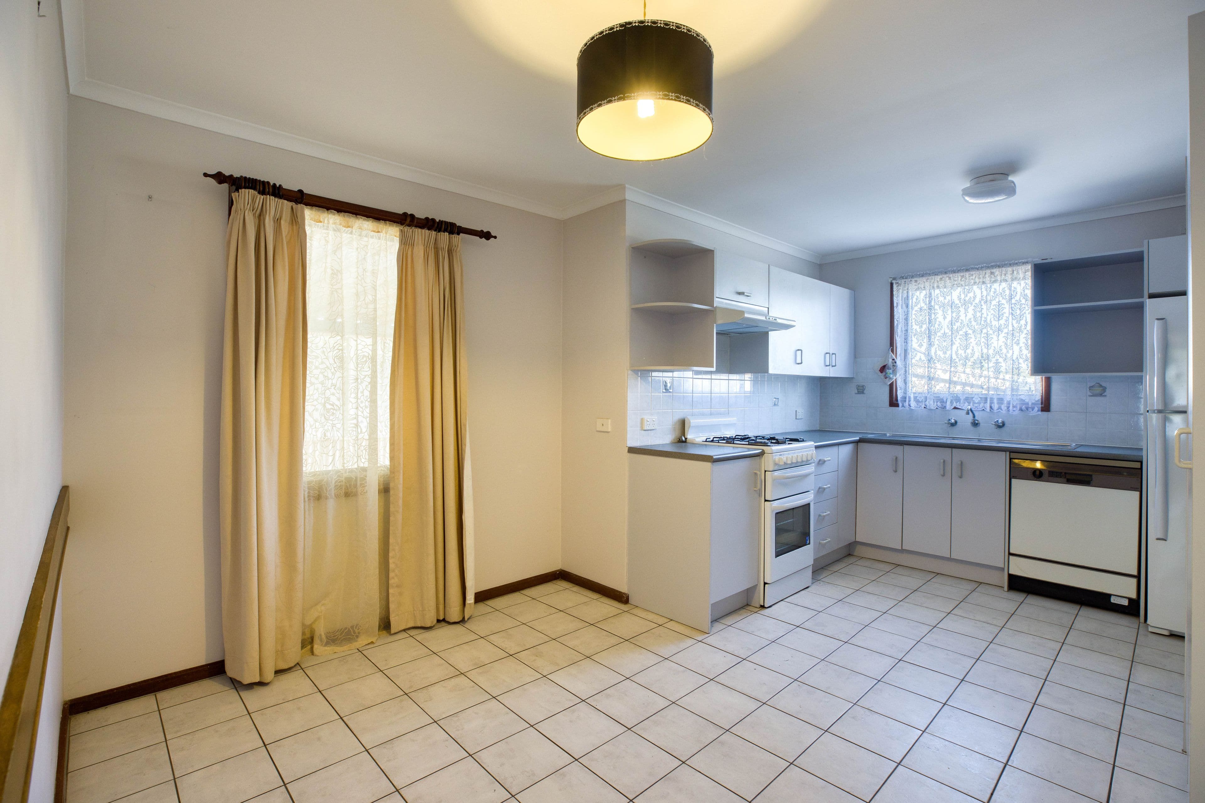 12 Itala Crescent, Hackham West SA 5163, Hackham West - Thumbnail 6