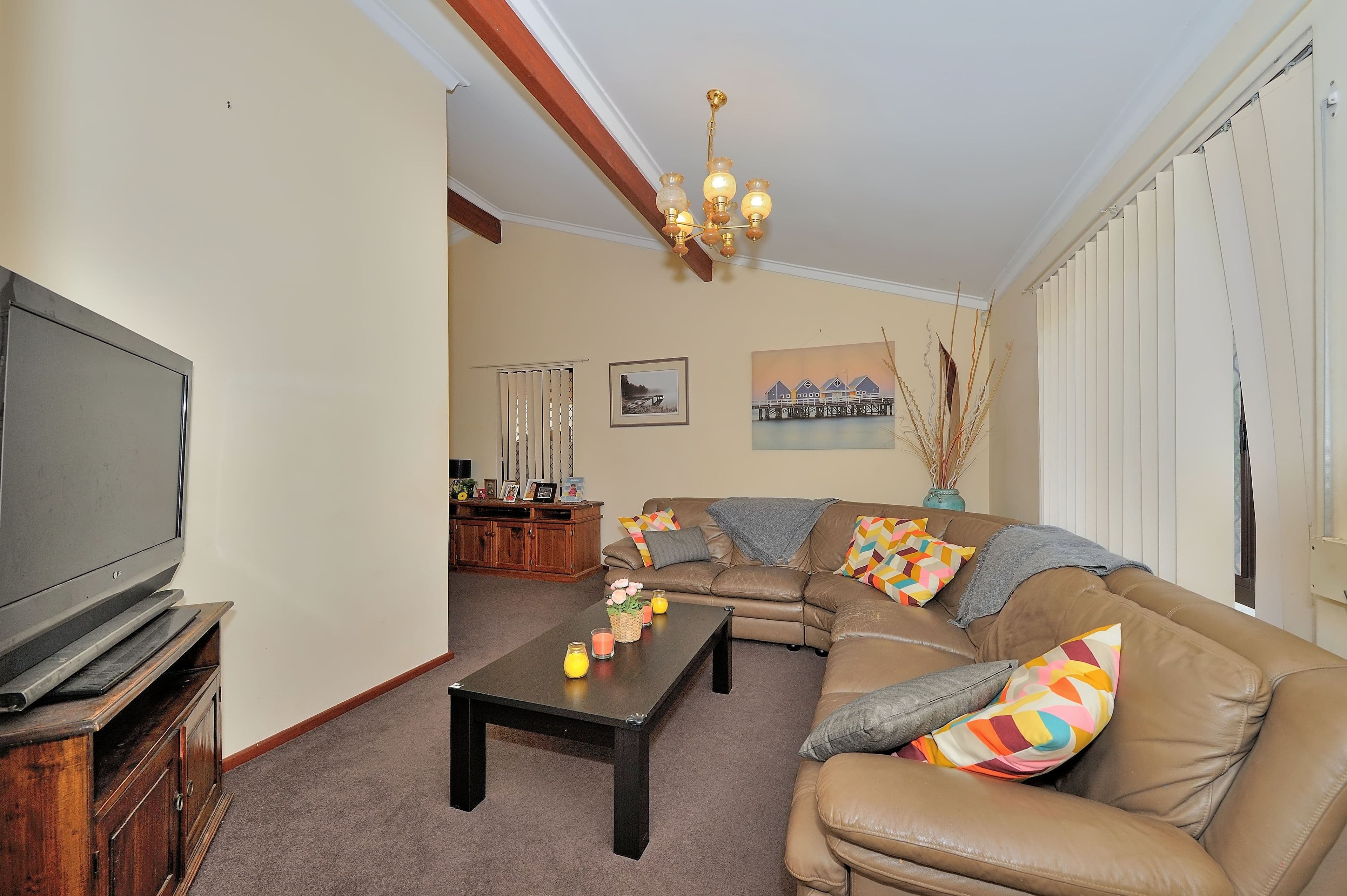 17 Saddlehill Ramble, Ballajura WA 6066, Ballajura - Thumbnail 5