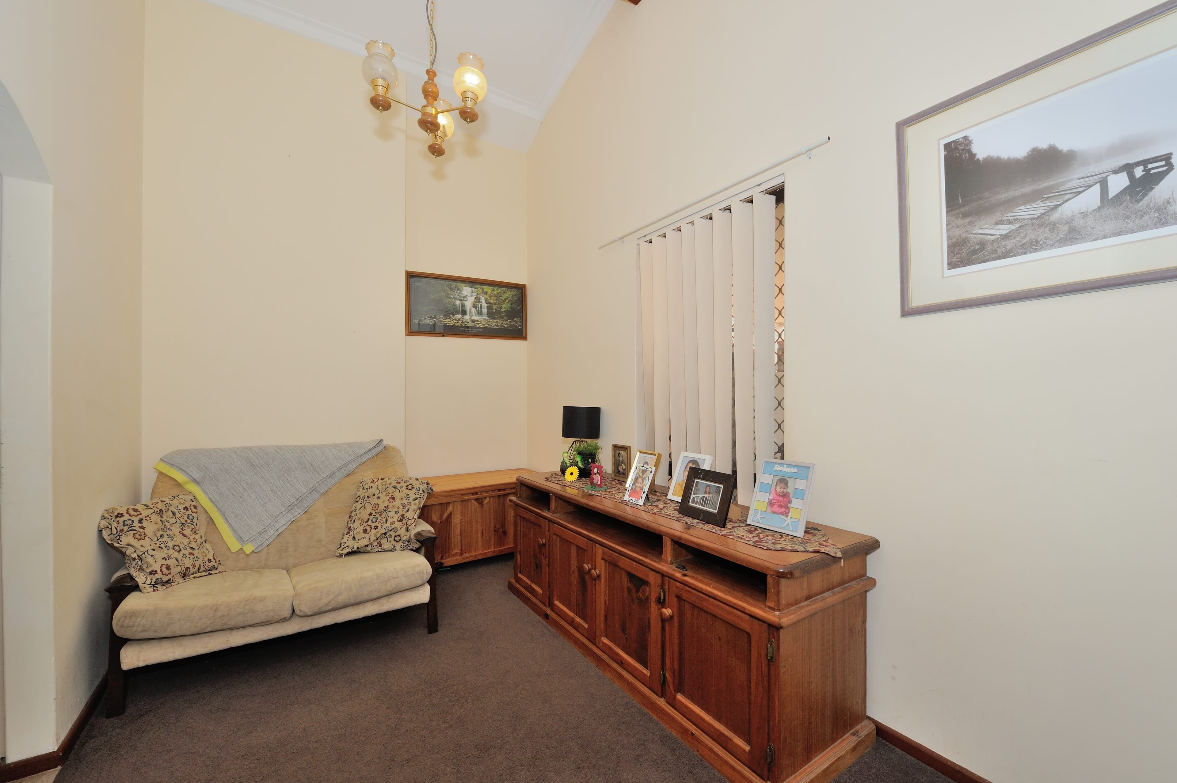 17 Saddlehill Ramble, Ballajura WA 6066, Ballajura - Thumbnail 6