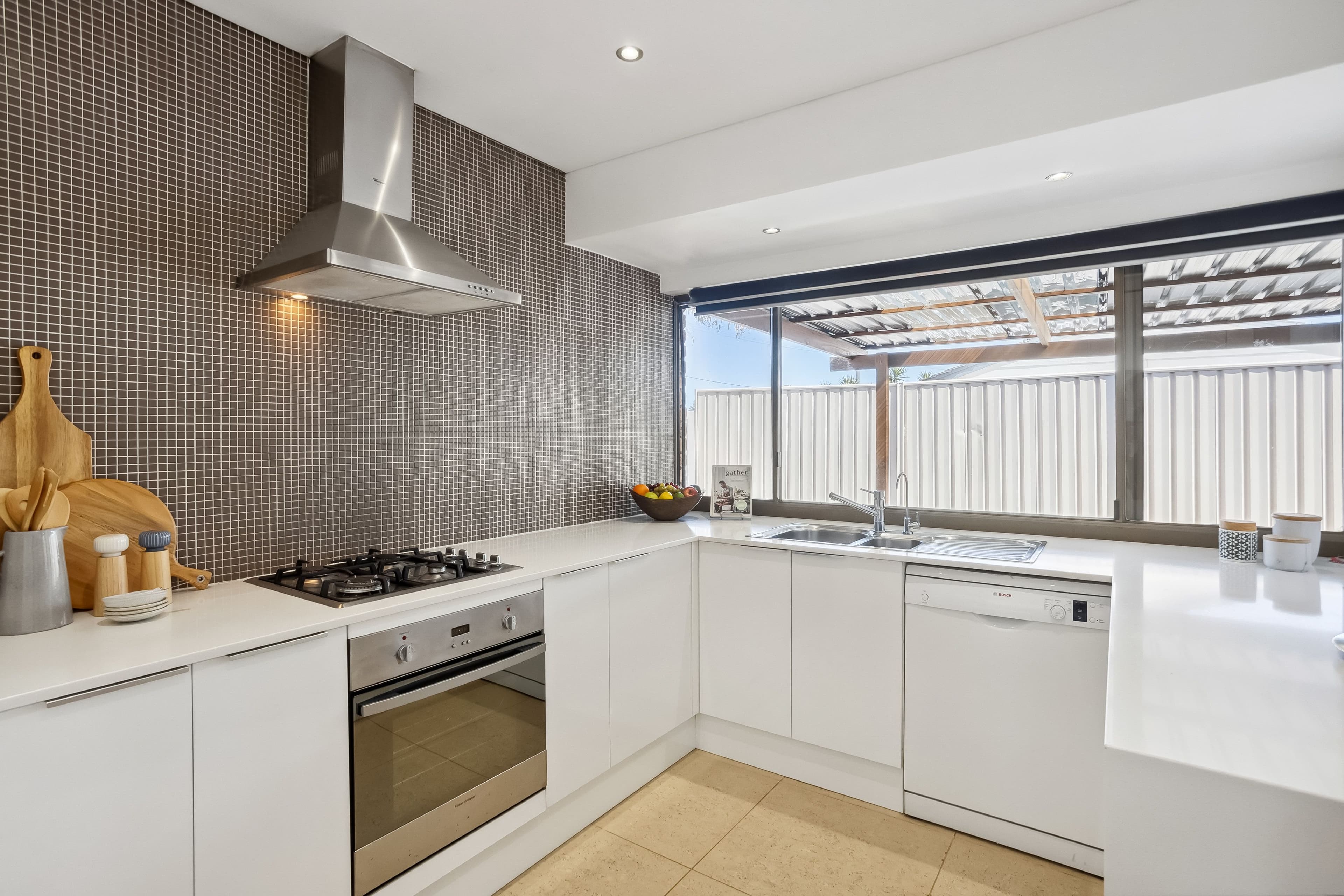 24 Tifera Circle, Kallaroo WA 6025, Kallaroo - Thumbnail 8
