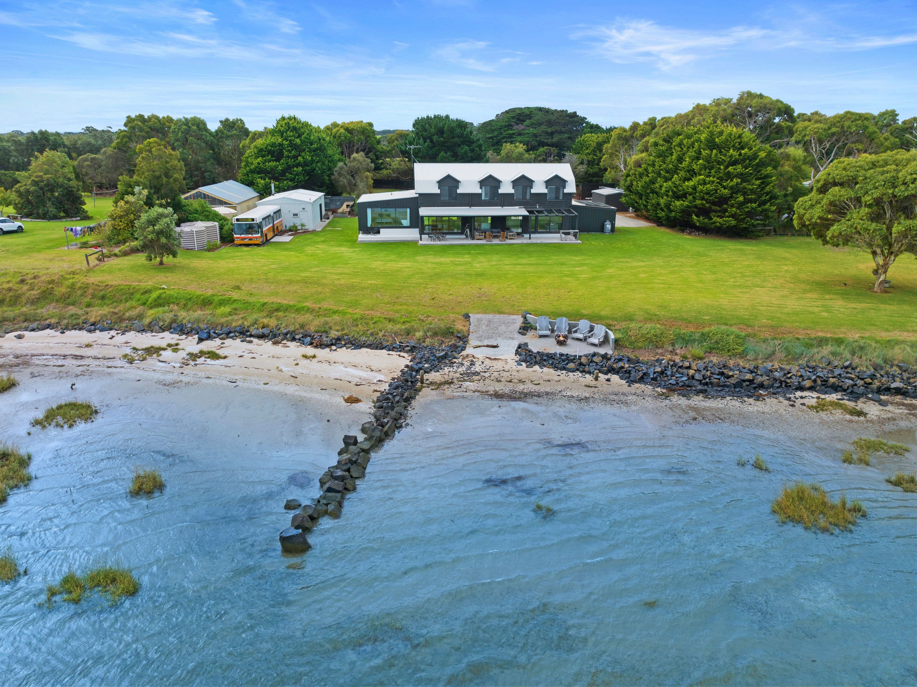 54 Treadwells Road, Inverloch VIC 3996, Inverloch - Thumbnail 2