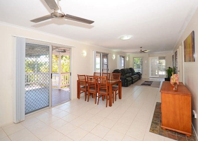 7 Tudor Avenue, URRAWEEN QLD 4655, Urraween - Thumbnail 4