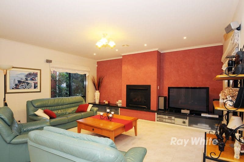 9 Riverpark Drive, WANTIRNA SOUTH VIC 3152, Wantirna South - Thumbnail 4