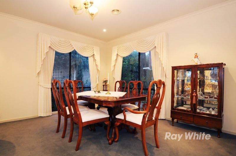 9 Riverpark Drive, WANTIRNA SOUTH VIC 3152, Wantirna South - Thumbnail 6