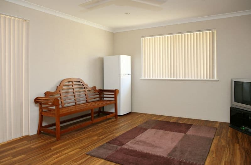 11 Flavio Crescent, WANDINA WA 6530, Wandina - Thumbnail 5