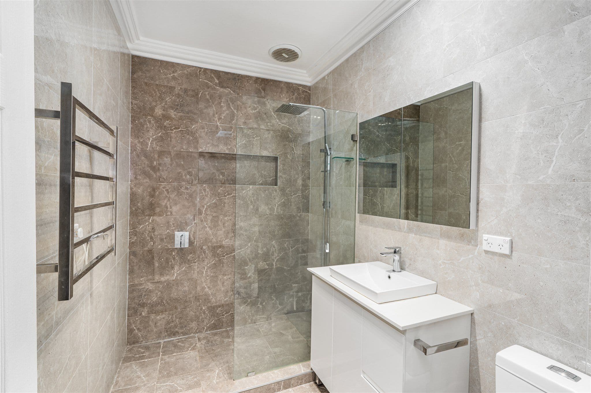 10 Rocky Waterholes Road, Hill Top NSW 2575, Hill Top - Thumbnail 5