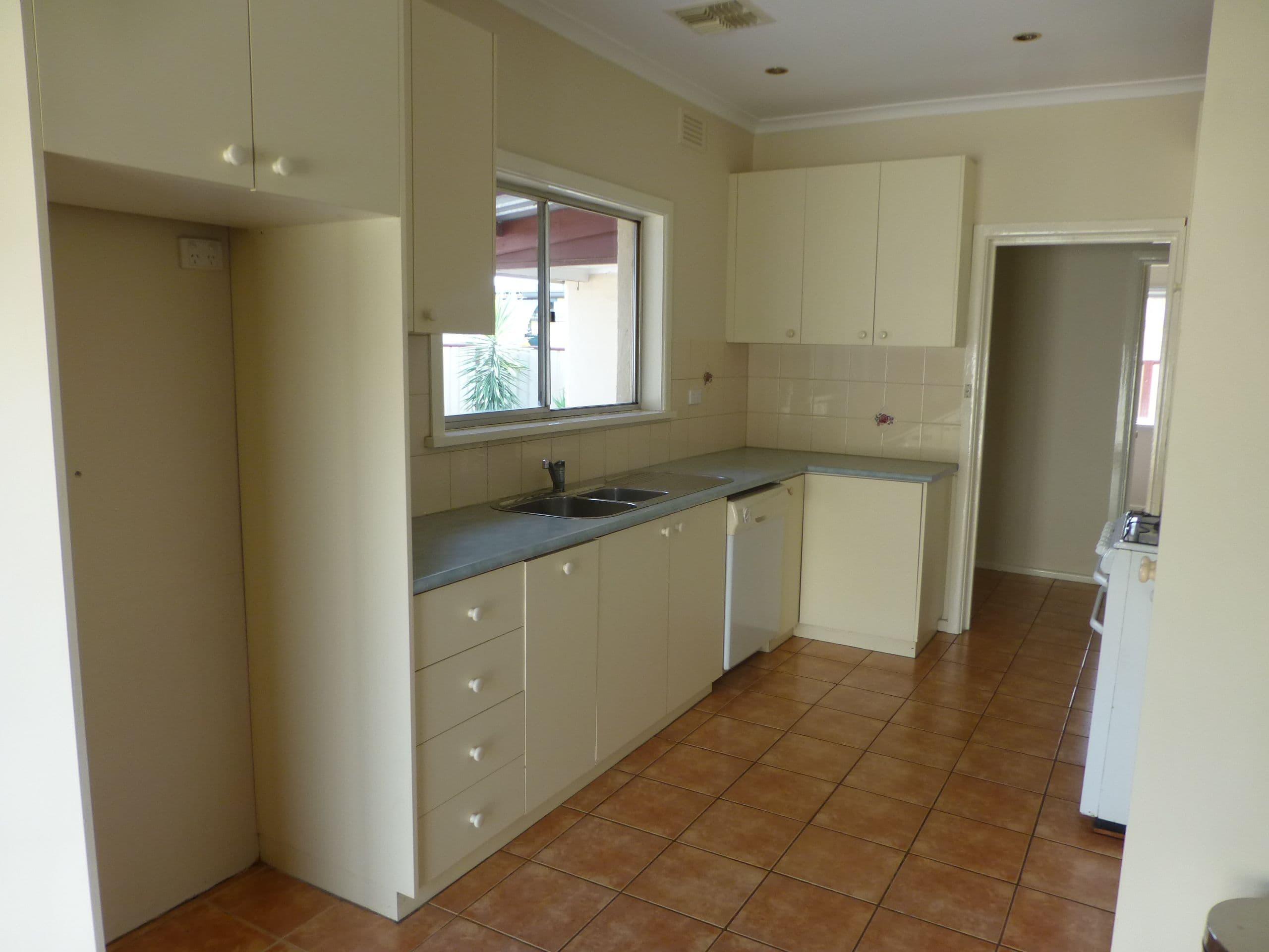 11 Popplewell Street, Moama - Thumbnail 3