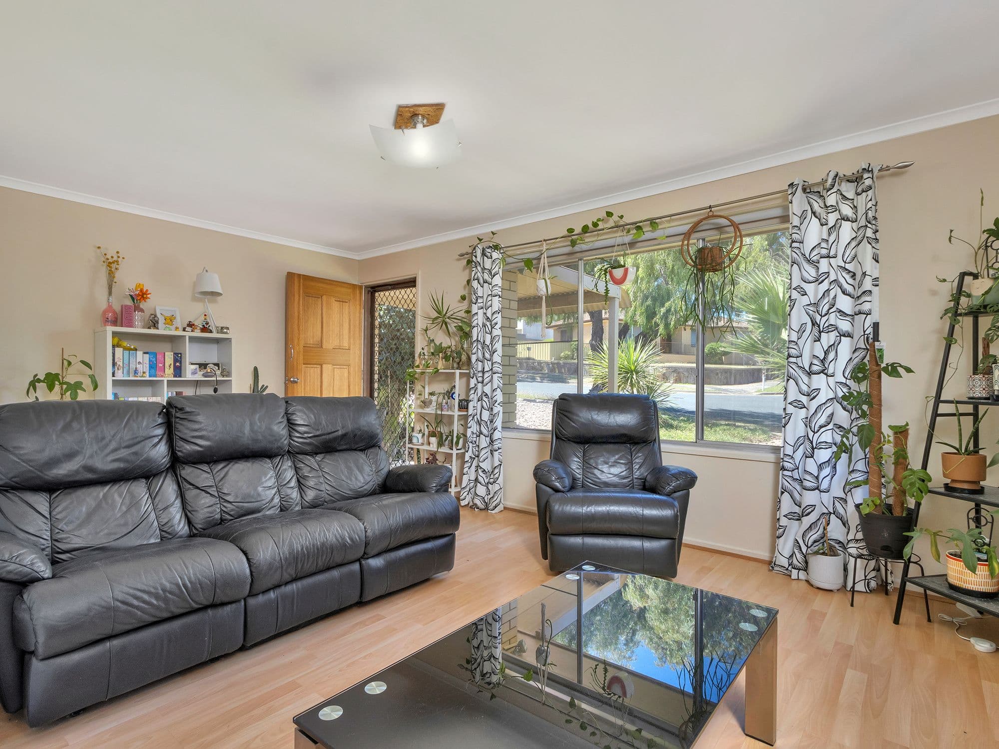 10 Apex Avenue, Modbury North SA 5092, Modbury North - Thumbnail 2