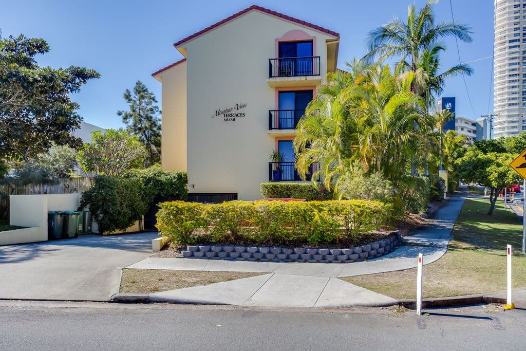 5 Mountain view Avenue, Miami QLD 4220, Miami - Image 1