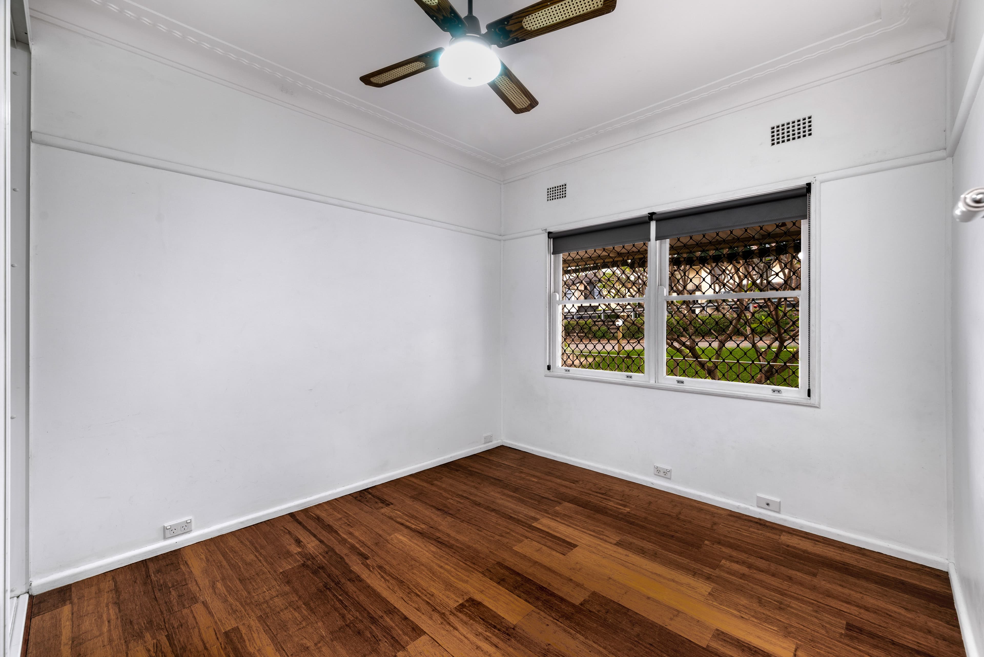 27 Colonial Street, Campbelltown NSW 2560, Campbelltown - Thumbnail 5