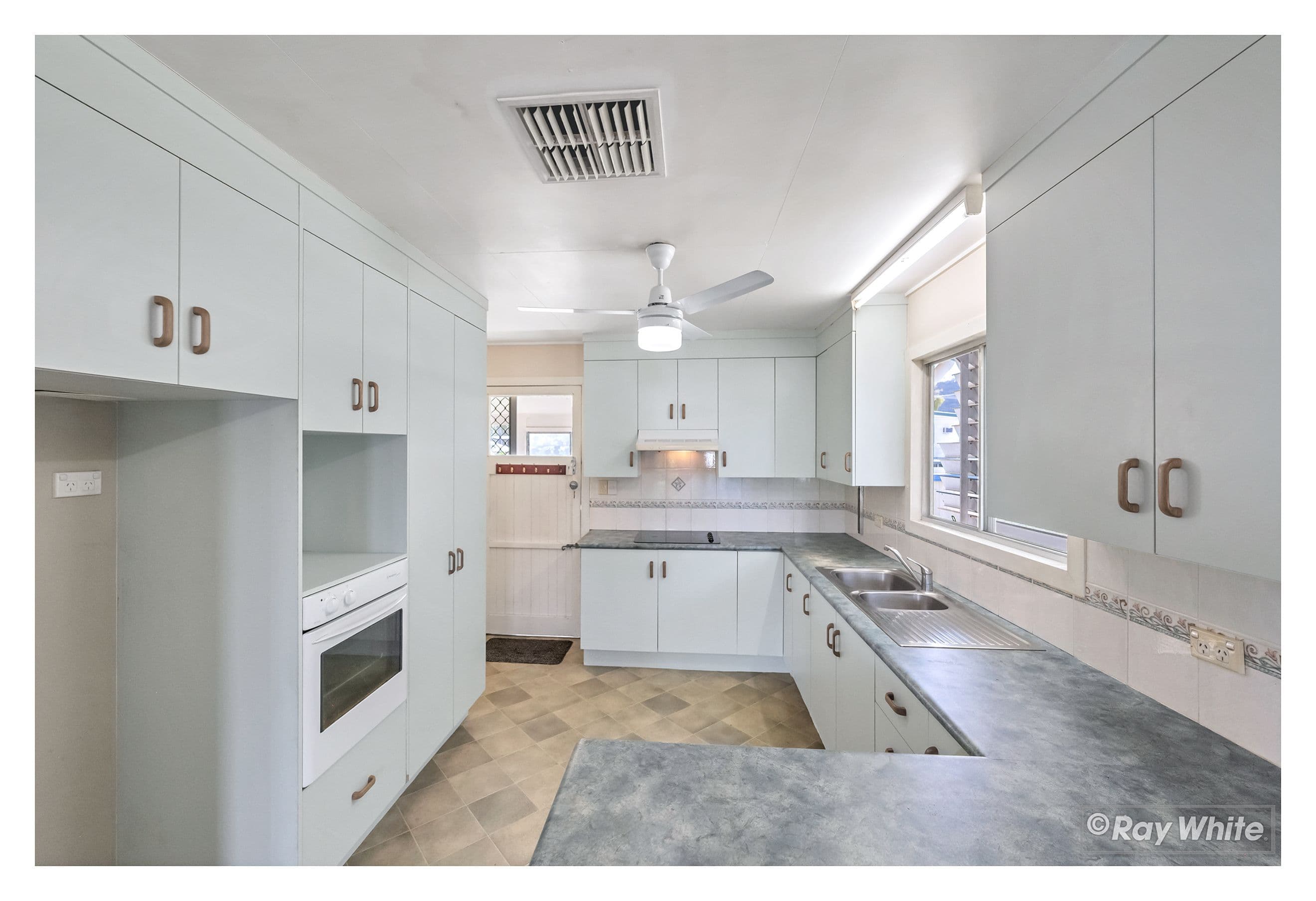 223 Merrill Avenue, Frenchville QLD 4701, Frenchville - Thumbnail 4