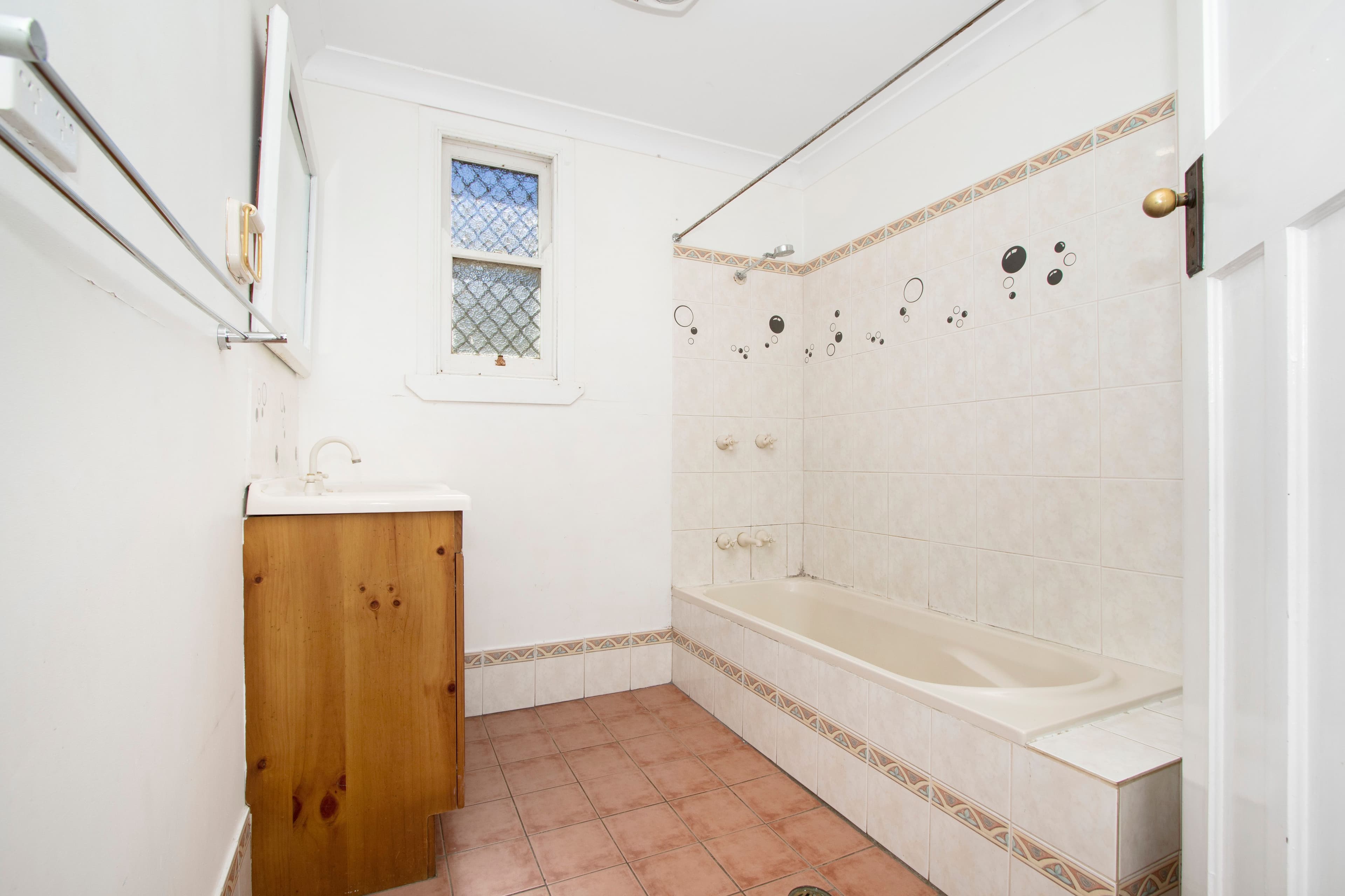 50 Ollera Street, Guyra NSW 2365, Guyra - Thumbnail 6