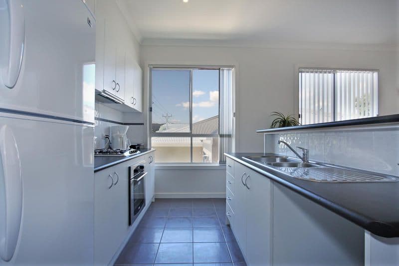 79 Fourth Avenue, ROSEBUD VIC 3939, Rosebud - Thumbnail 2