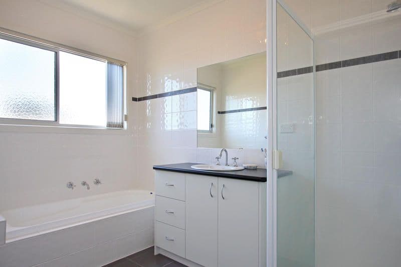 79 Fourth Avenue, ROSEBUD VIC 3939, Rosebud - Thumbnail 4