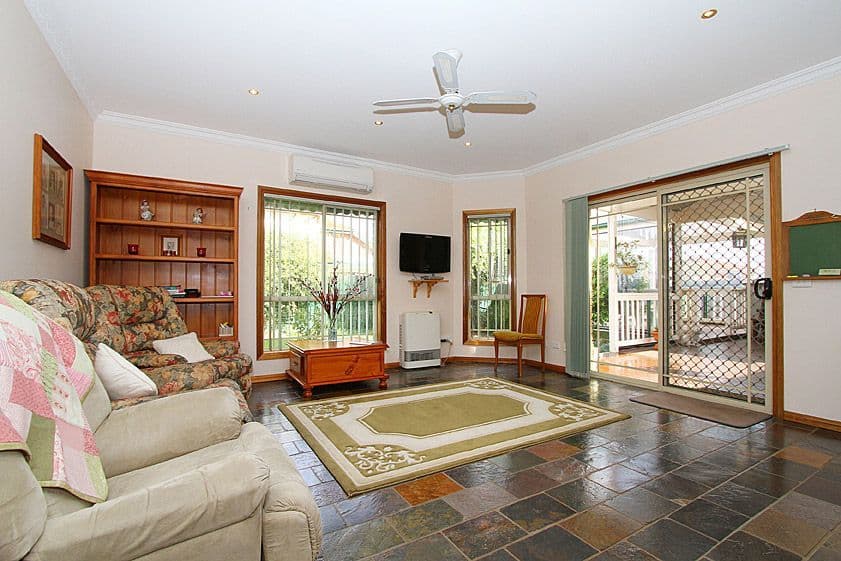 3 Barina Way, MILL PARK VIC 3082, Mill Park - Thumbnail 4