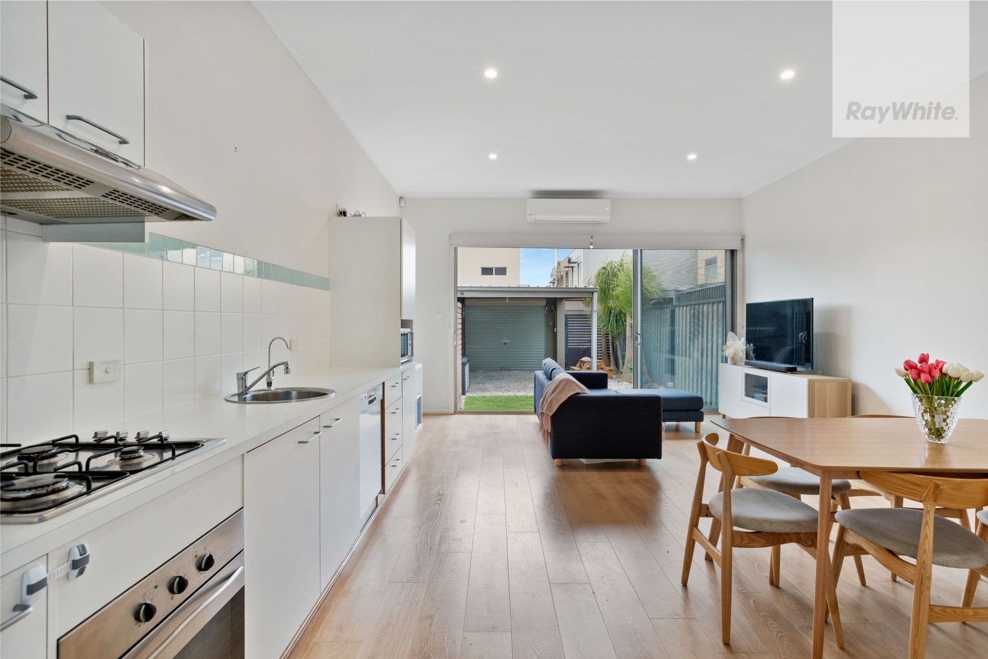 16 Robinson Street, Mawson Lakes SA 5095, Mawson Lakes - Thumbnail 3