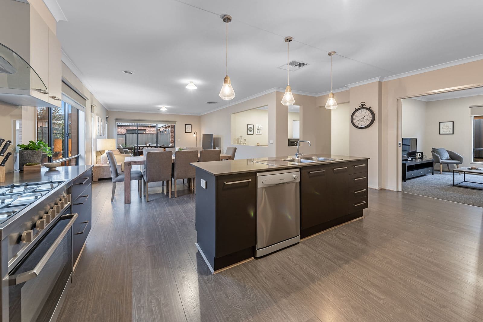 15 Calibre Avenue, Craigieburn VIC 3064, Craigieburn - Thumbnail 5
