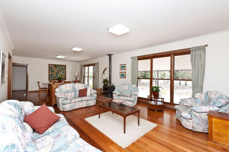 14 Elmslea Drive, BUNGENDORE NSW 2621, Bungendore - Thumbnail 8