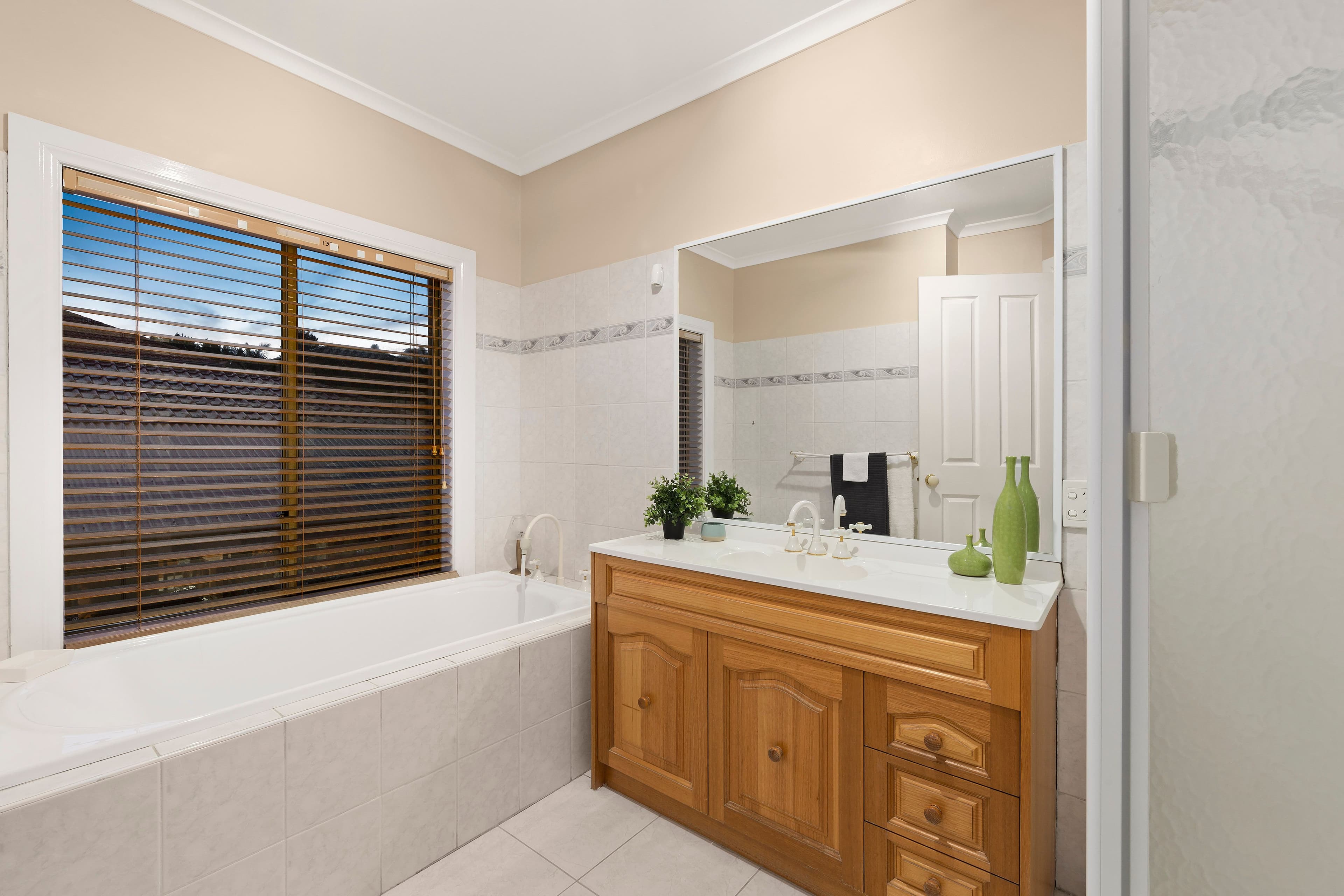 40 Hillrise Court, Mill Park VIC 3082, Mill Park - Thumbnail 6