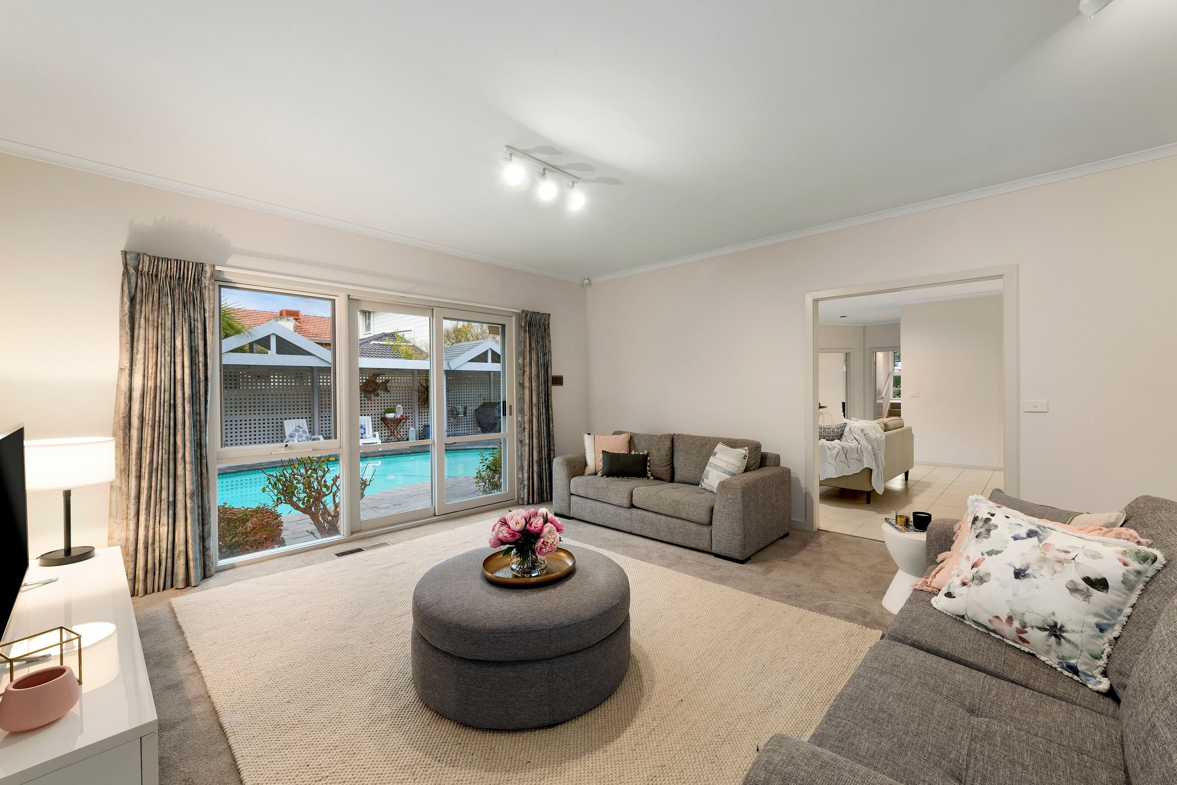 2 Forest Court, Templestowe VIC 3106, Templestowe - Thumbnail 3