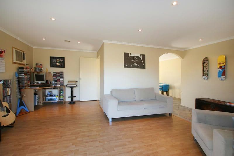 28 Bayville Drive, DINGLEY VILLAGE VIC 3172, Dingley Village - Thumbnail 4