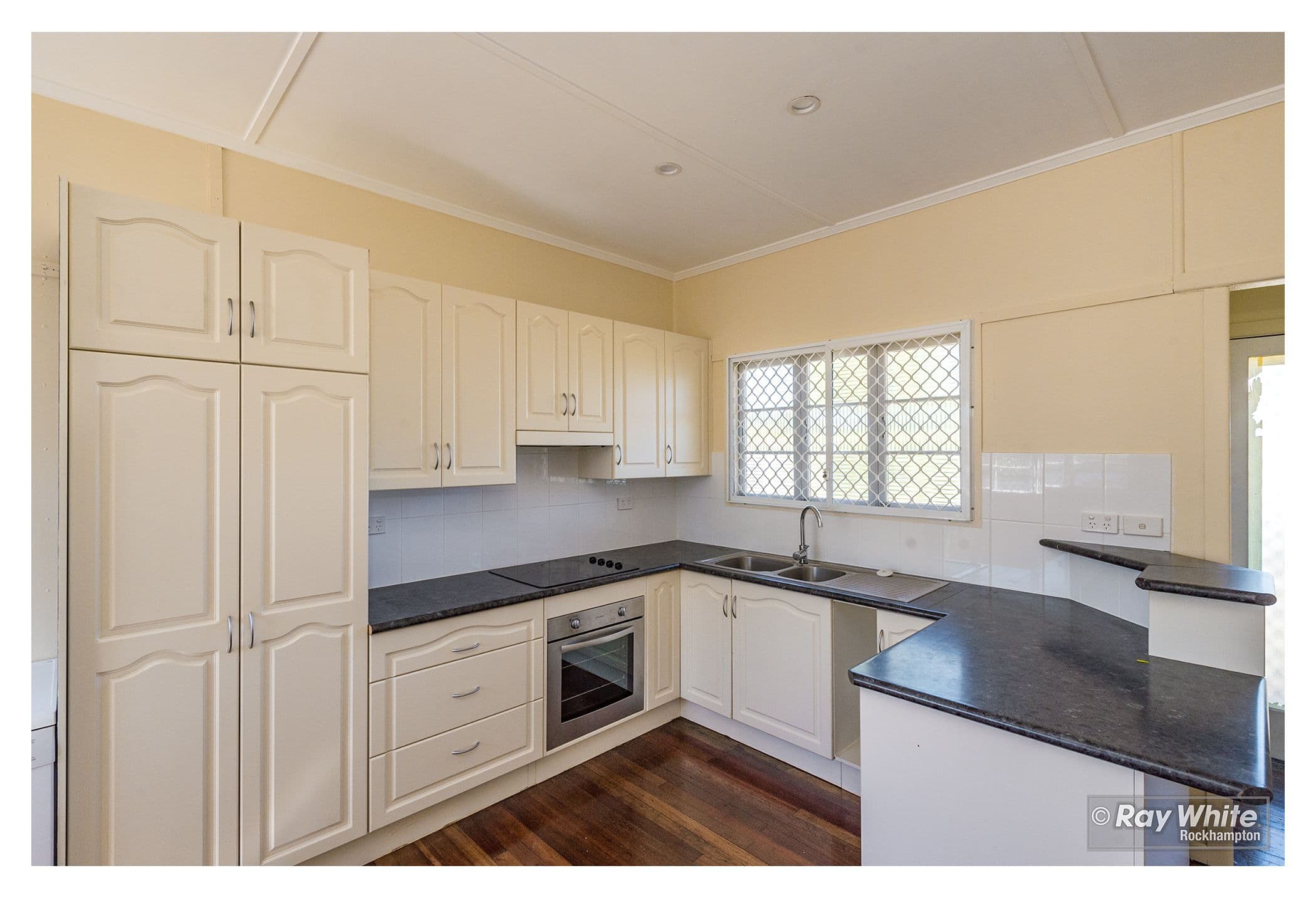 246 Elphinstone Street, Koongal QLD 4701, Koongal - Thumbnail 8
