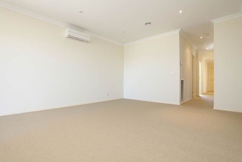 67 Caitlyn Drive, MELTON WEST VIC 3337, Melton West - Thumbnail 4