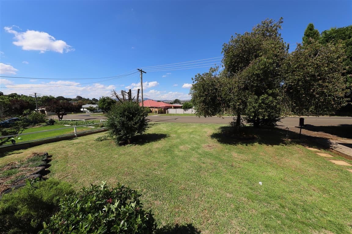 7 Charles Street, Tumut NSW 2720, Tumut - Thumbnail 3