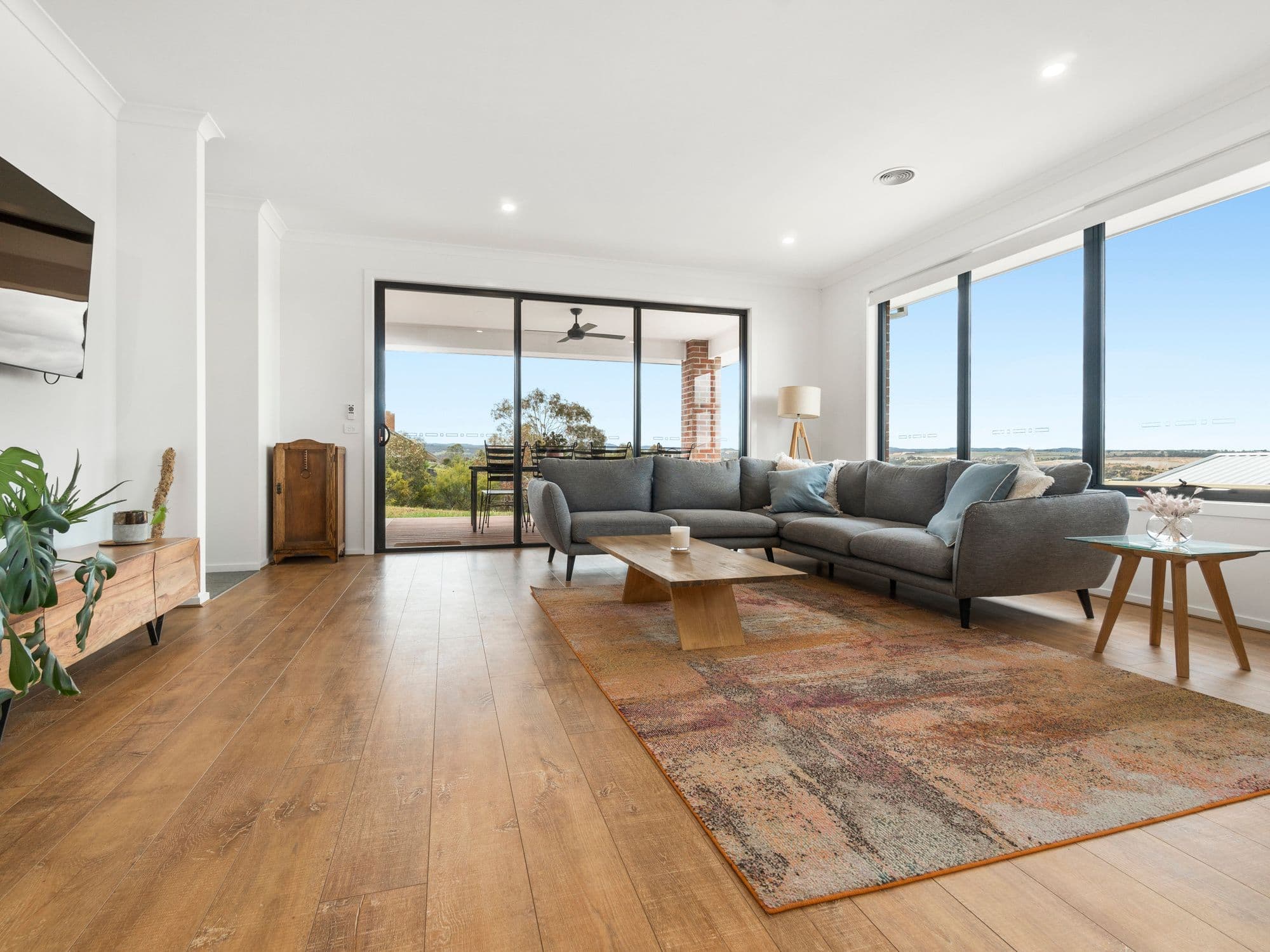 49 Darley Drive, Darley VIC 3340, Darley - Thumbnail 2