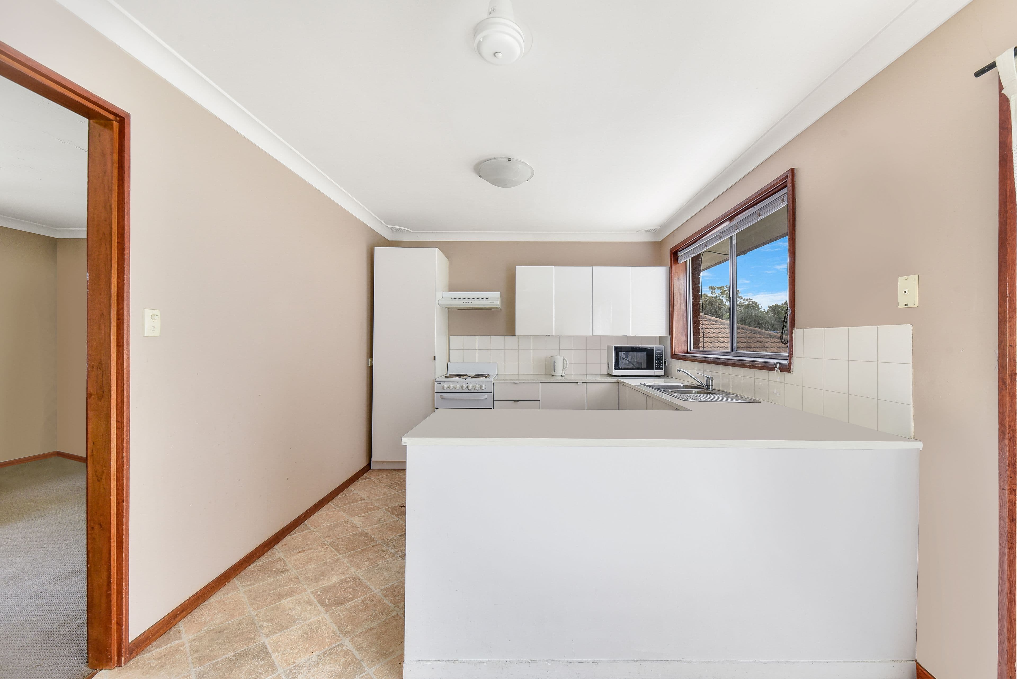 8 Lochee Avenue, Minto NSW 2566, Minto - Thumbnail 4