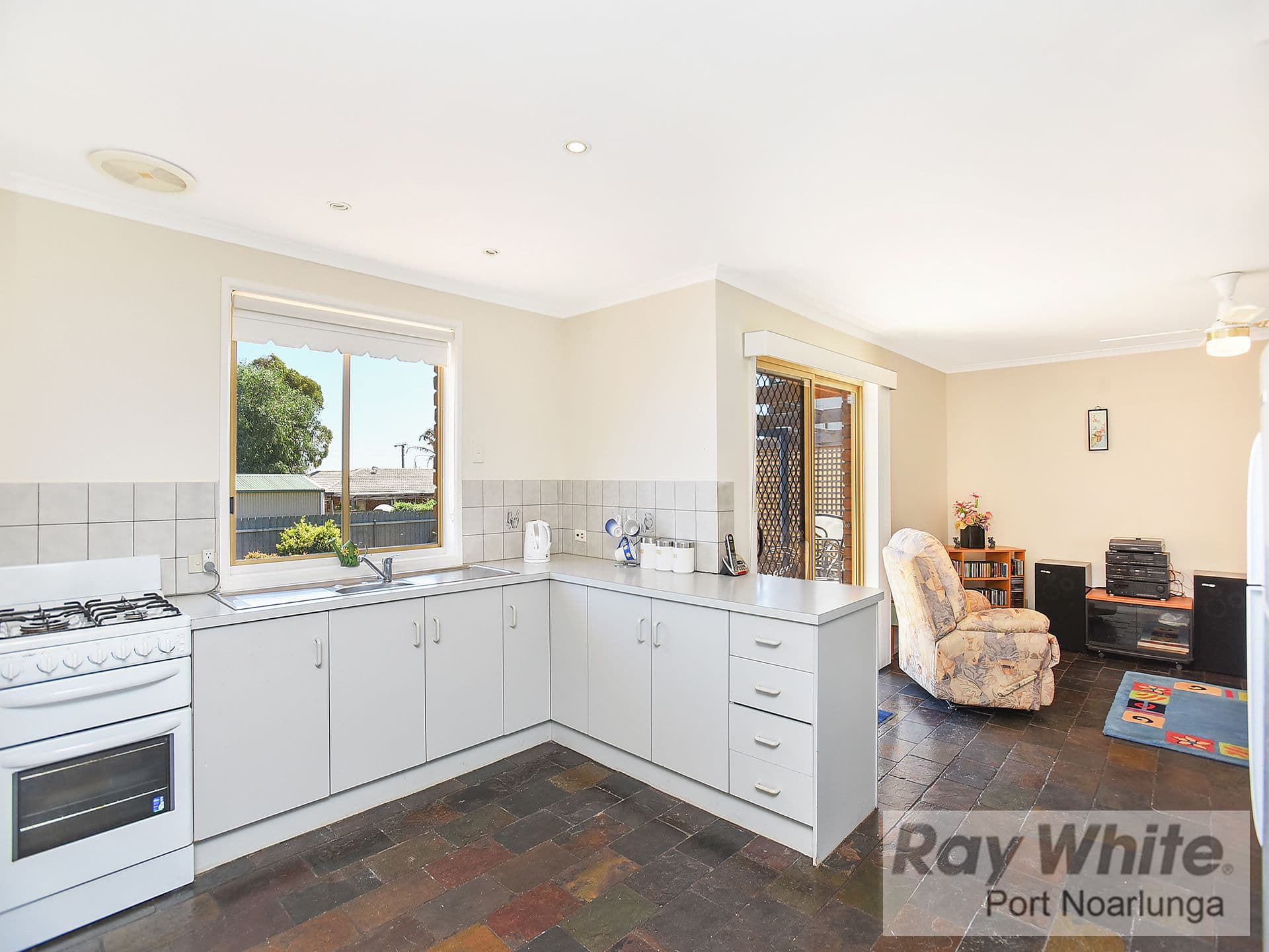 21 Capri Crescent, Sellicks Beach SA 5174, Sellicks Beach - Thumbnail 4