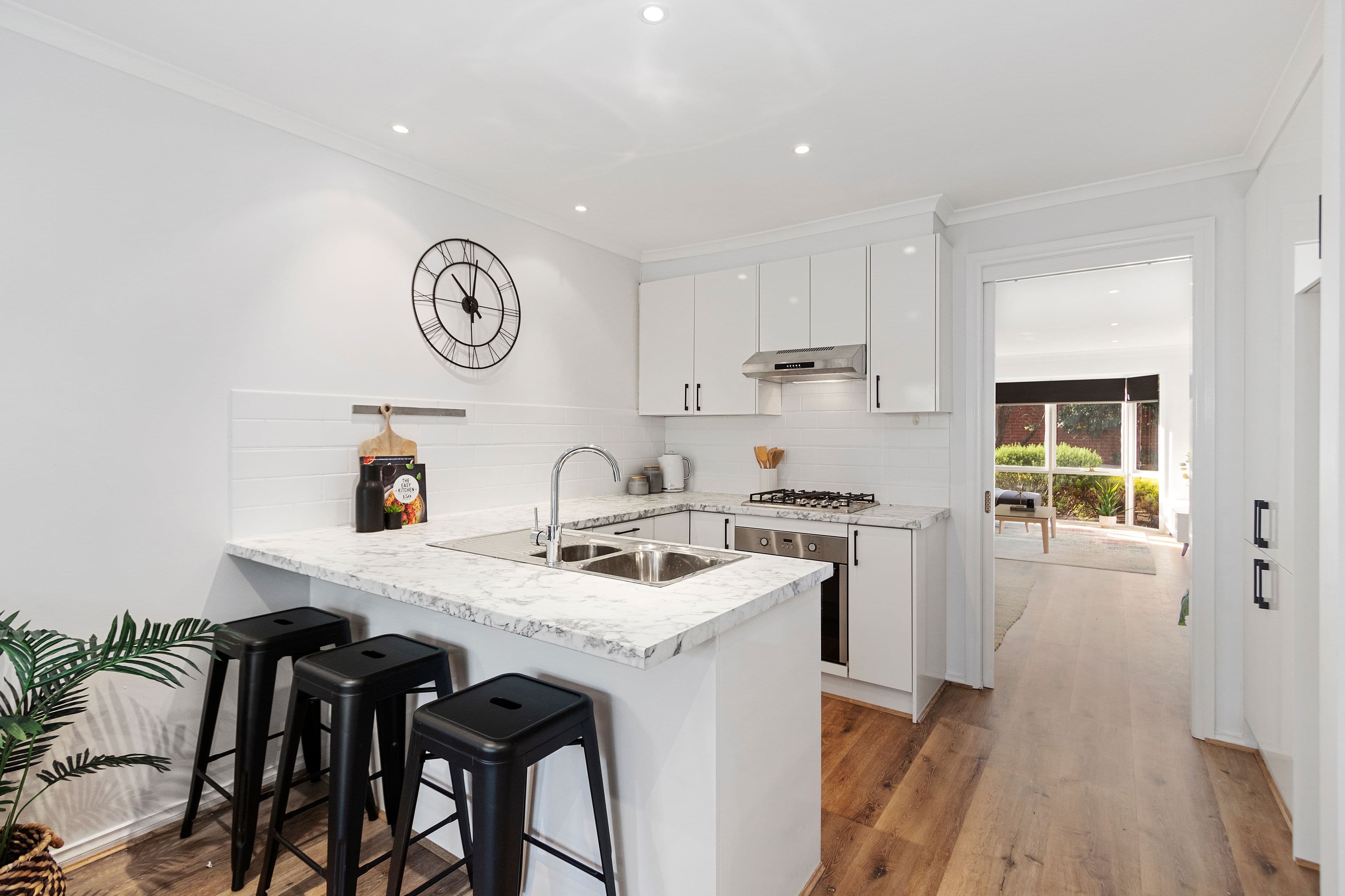 15 Stanley Street, Box Hill South VIC 3128, Box Hill South - Thumbnail 2