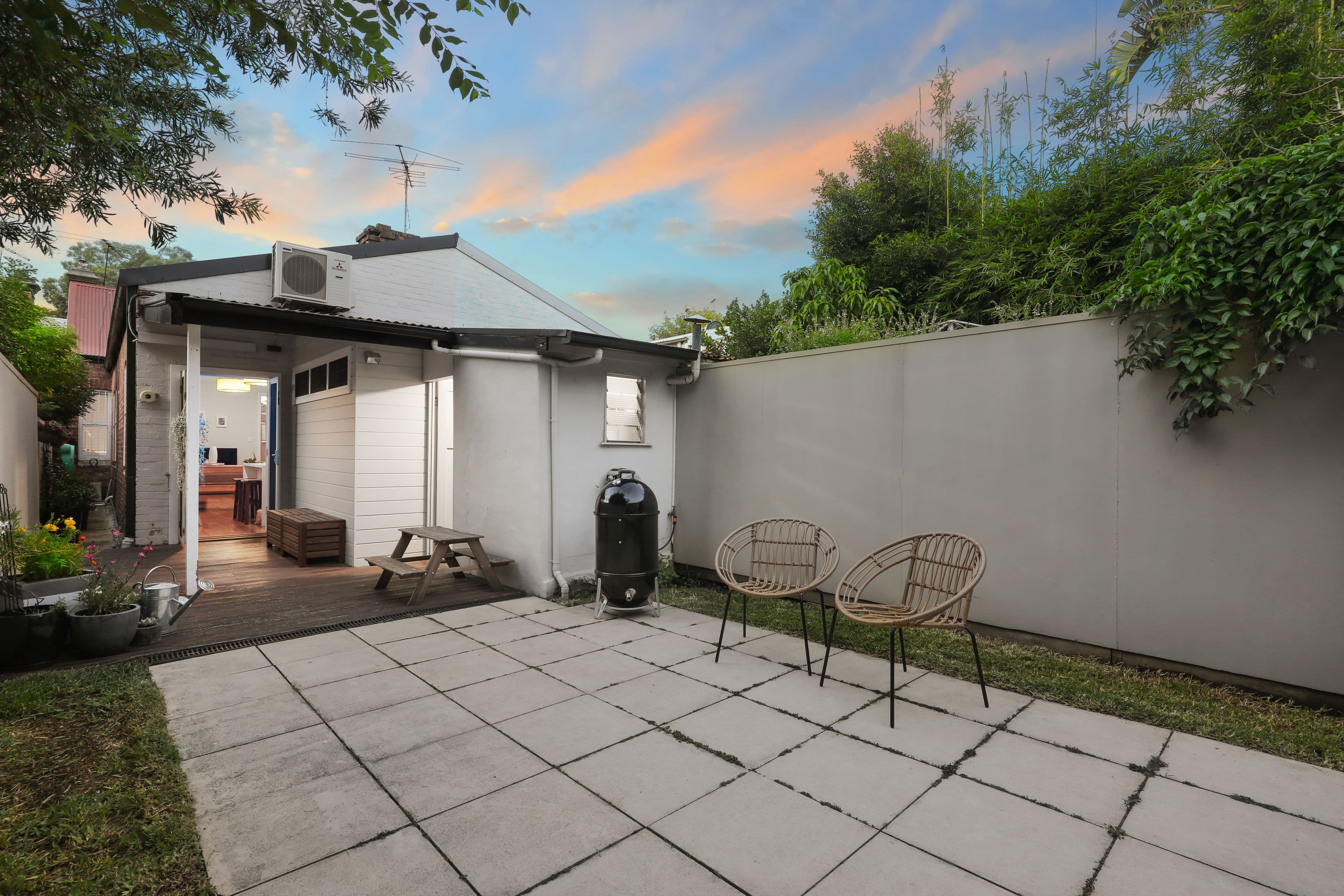 22 Alice Street, Newtown - Thumbnail 2