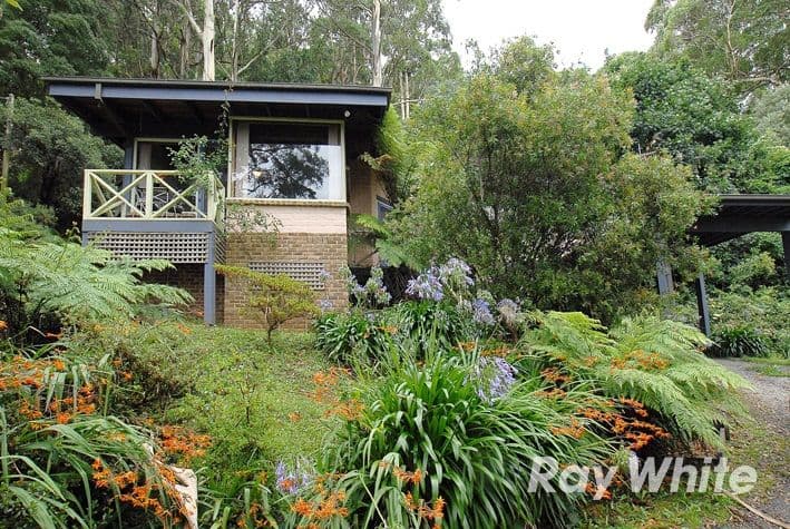 8 Titania Crescent, Tremont VIC 3785, Tremont - Image 1
