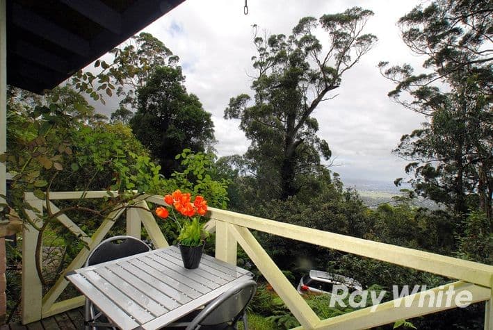 8 Titania Crescent, Tremont VIC 3785, Tremont - Thumbnail 7