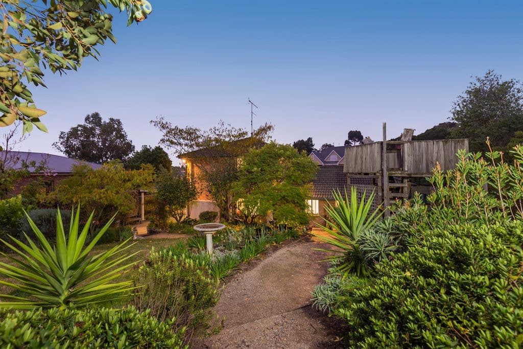 13 Leilani Court, Highton VIC 3216, Highton - Thumbnail 5