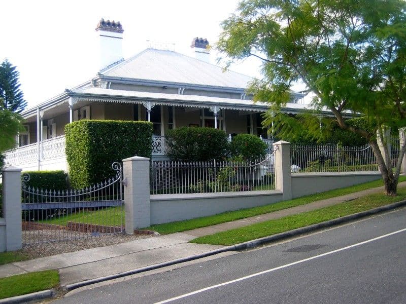 18 Queens Road, HAMILTON QLD 4007, Hamilton - Image 1