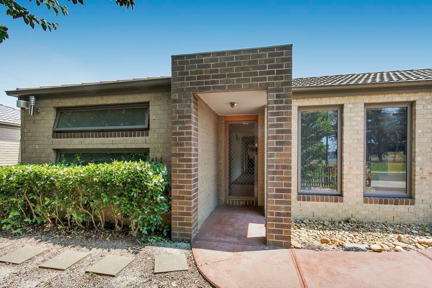 20 Alder Way, Cranbourne VIC 3977, Cranbourne - Thumbnail 2