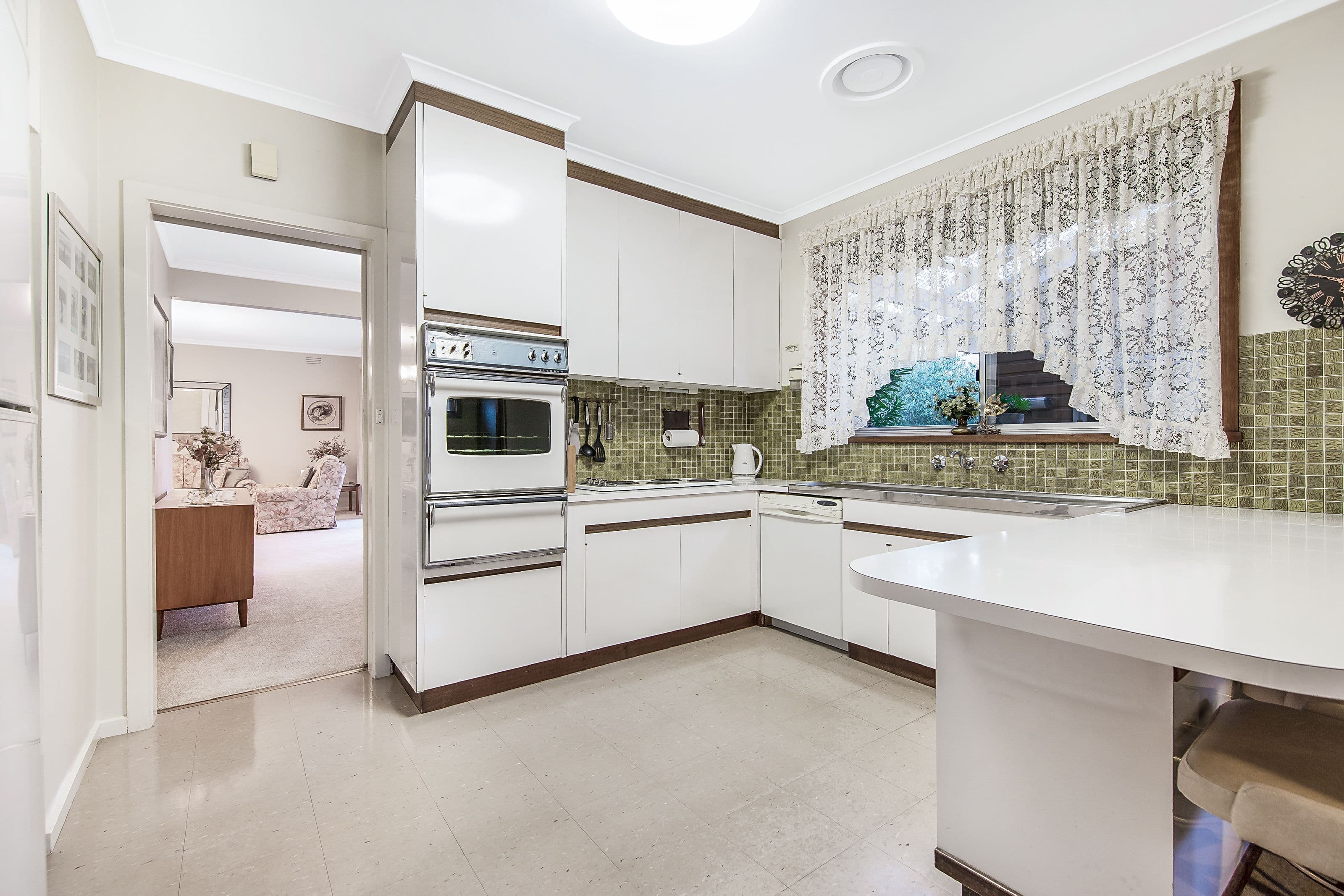4 Glenview Court, Glen Waverley VIC 3150, Glen Waverley - Thumbnail 3