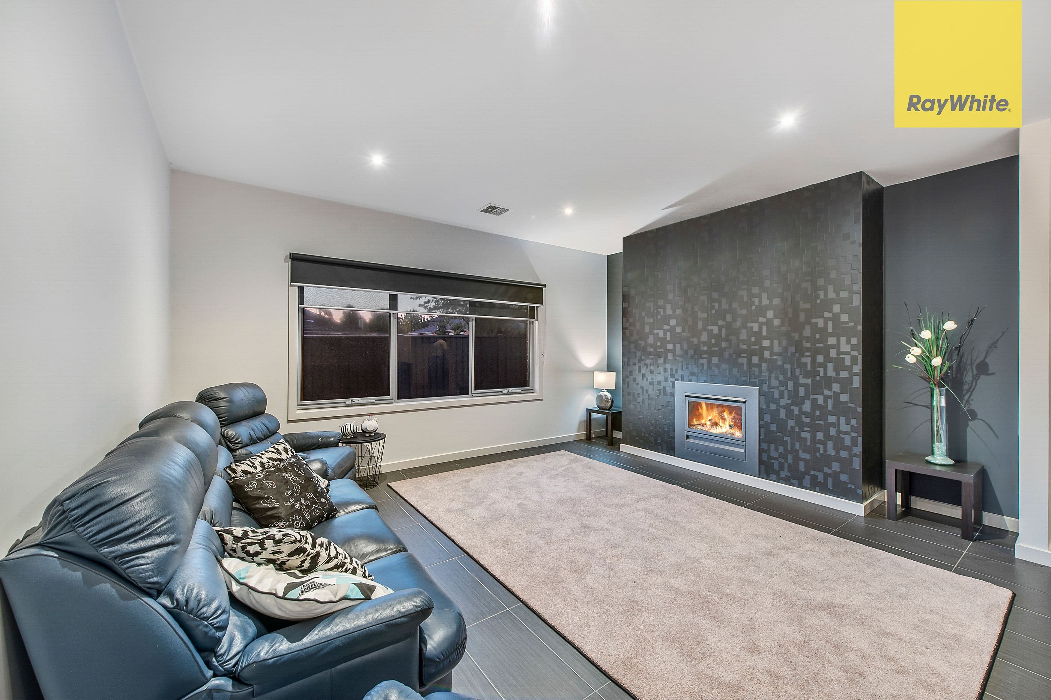 56 Hillcrest Drive, Hillside VIC 3037, Hillside - Thumbnail 4