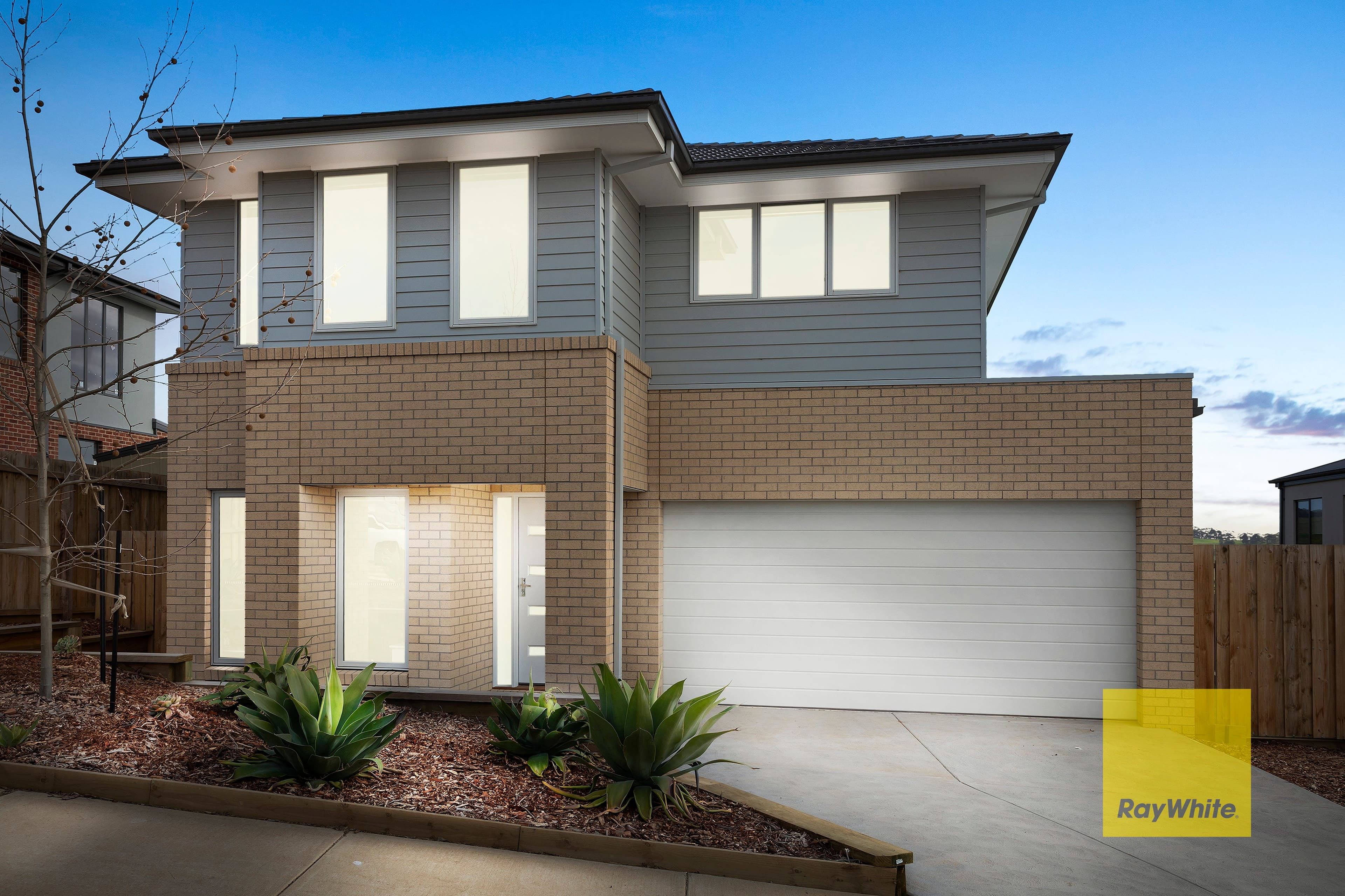 25 Springdale Rise, Highton VIC 3216, Highton - Thumbnail 2