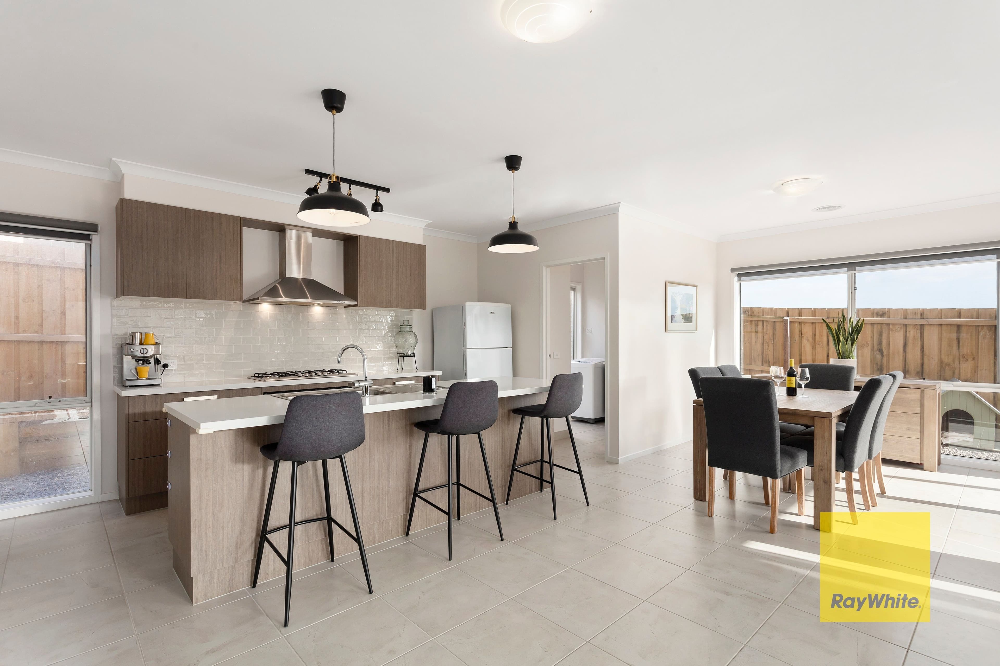 25 Springdale Rise, Highton VIC 3216, Highton - Thumbnail 3