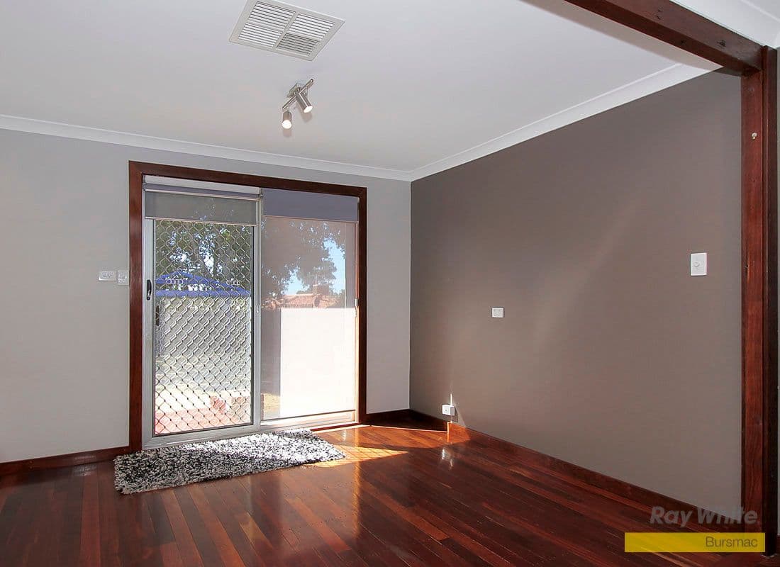 10 Brinckley Crescent, KOONDOOLA WA 6064, Koondoola - Thumbnail 3