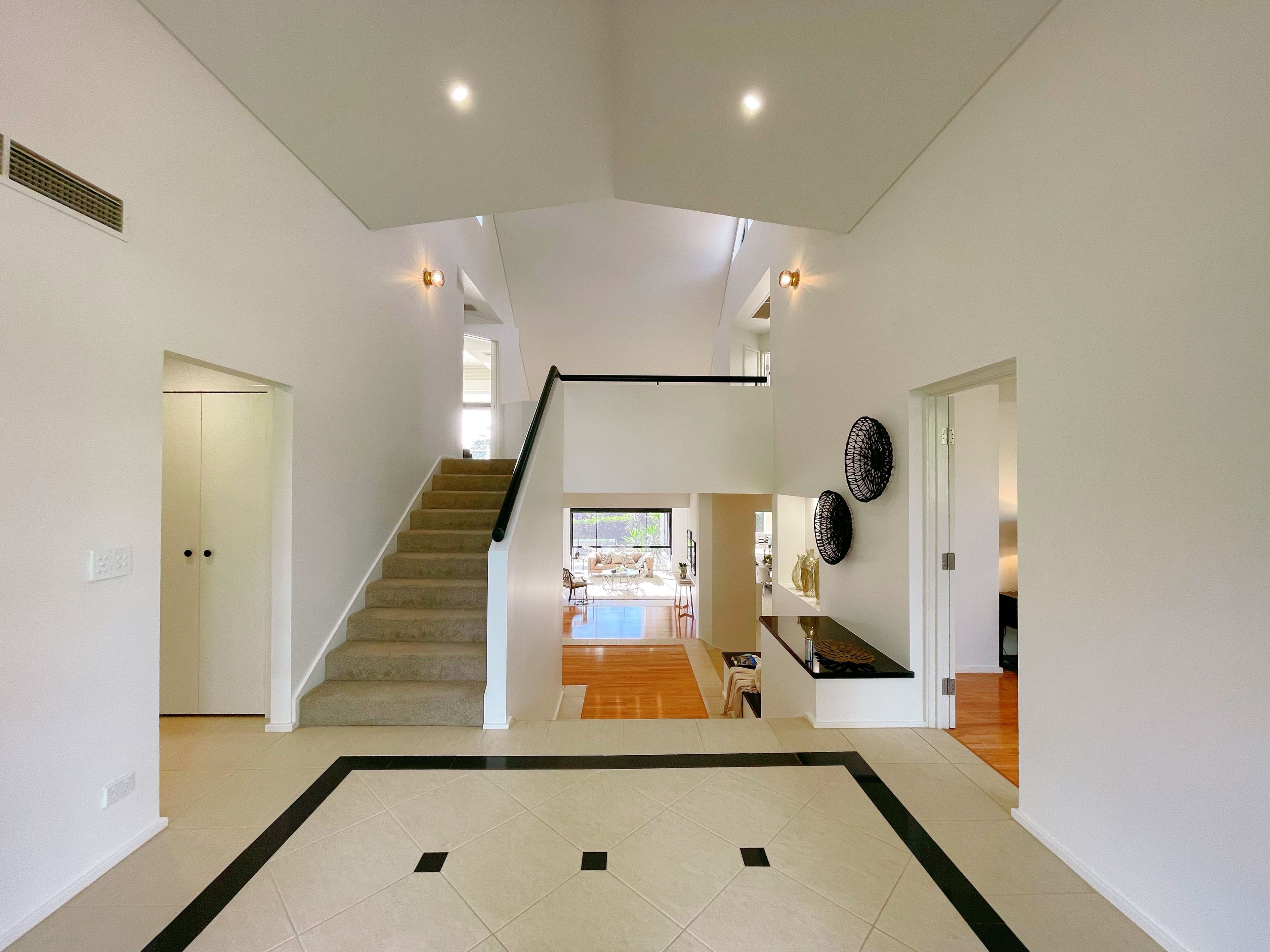 6282 Sylvan Lane, Sanctuary Cove QLD 4212, Sanctuary Cove - Thumbnail 2