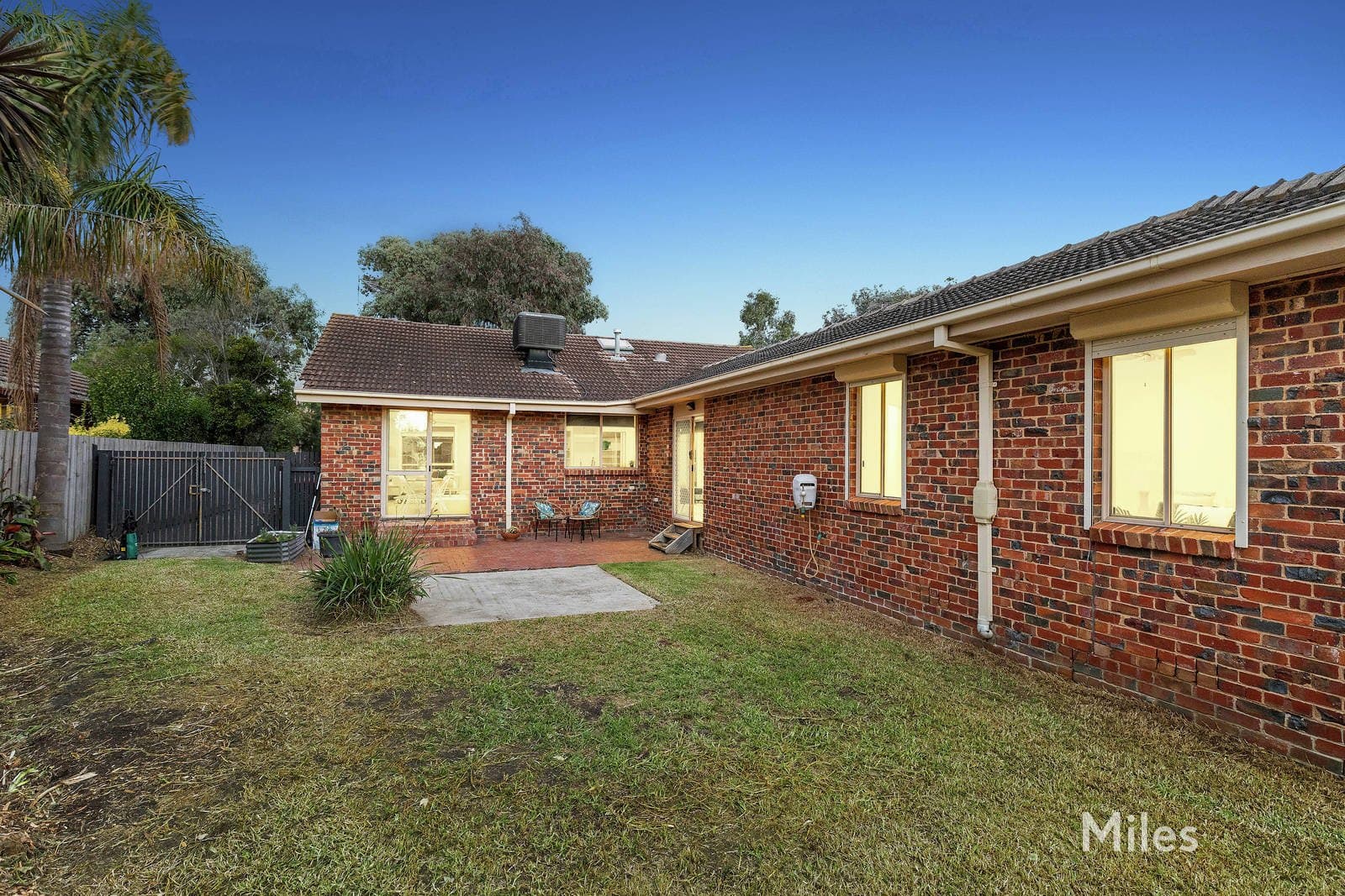 27 Timor Parade, Heidelberg West, Heidelberg West - Thumbnail 2