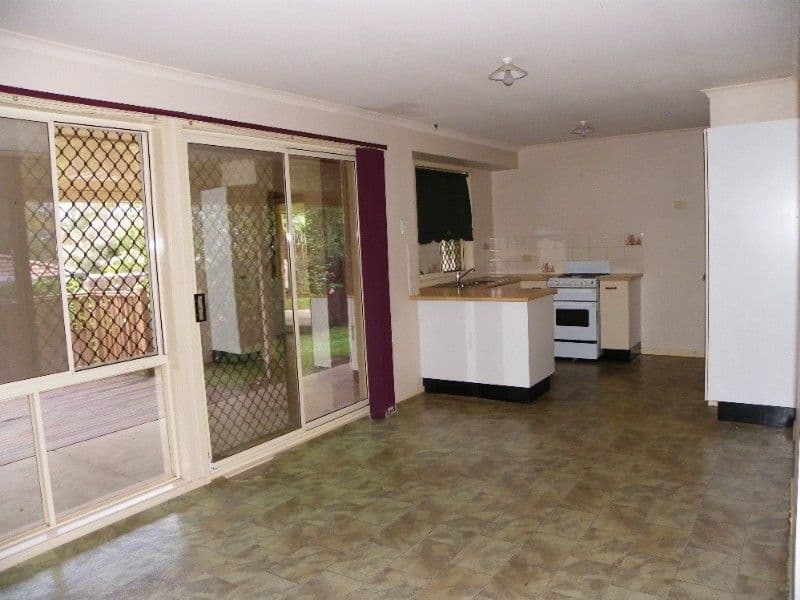 8 Warren Court, LOGANLEA QLD 4131, Loganlea - Thumbnail 5