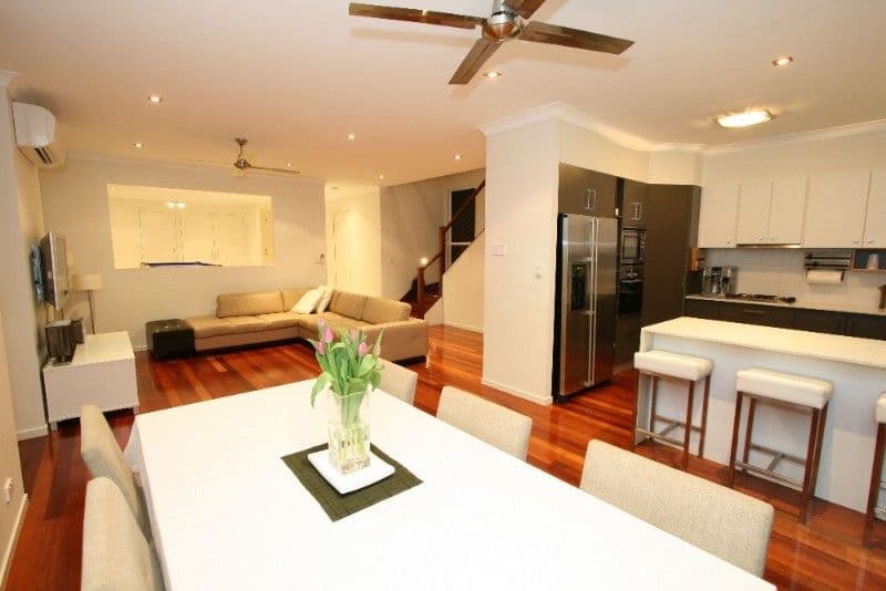 17 Kelsey Street, COORPAROO QLD 4151, Coorparoo - Thumbnail 2