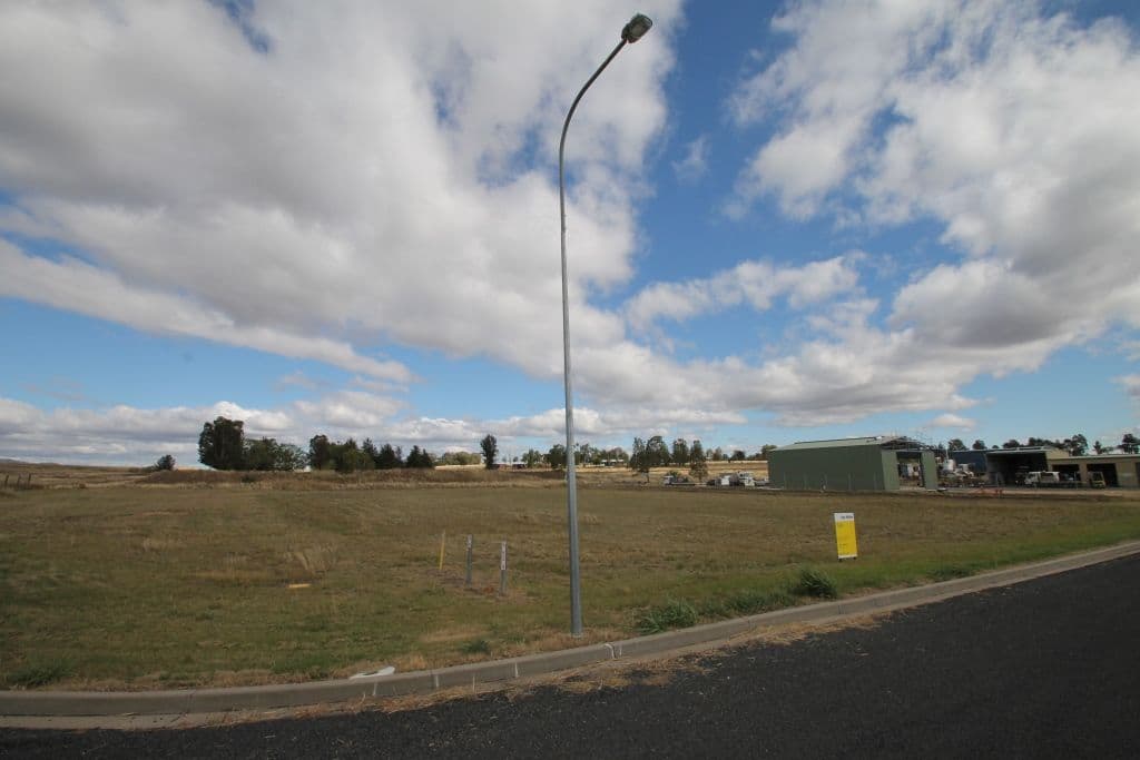 8 Dragon Street, Quirindi NSW 2343, Quirindi - Image 1